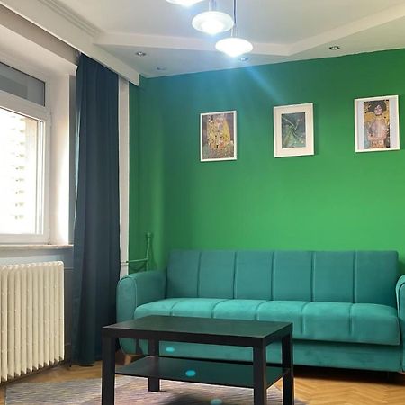 Terrace Balcony Downtown Delight Old Town Oasis City Center Universitate Square Old Town Βουκουρέστι Εξωτερικό φωτογραφία