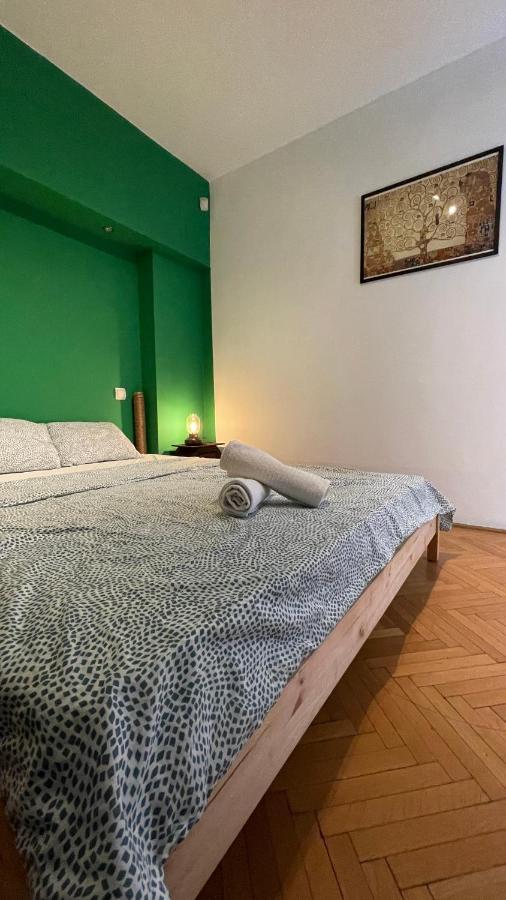 Terrace Balcony Downtown Delight Old Town Oasis City Center Universitate Square Old Town Βουκουρέστι Εξωτερικό φωτογραφία