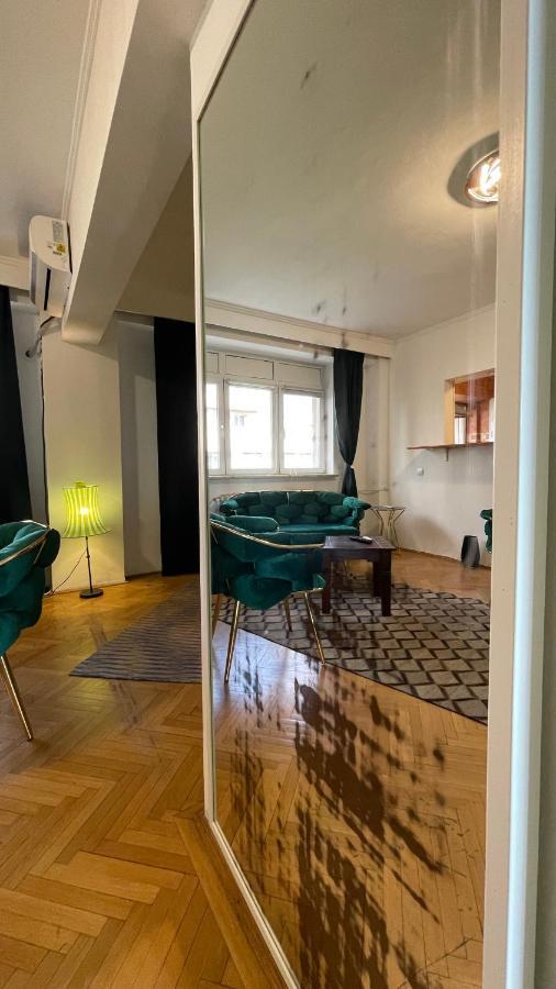 Terrace Balcony Downtown Delight Old Town Oasis City Center Universitate Square Old Town Βουκουρέστι Εξωτερικό φωτογραφία