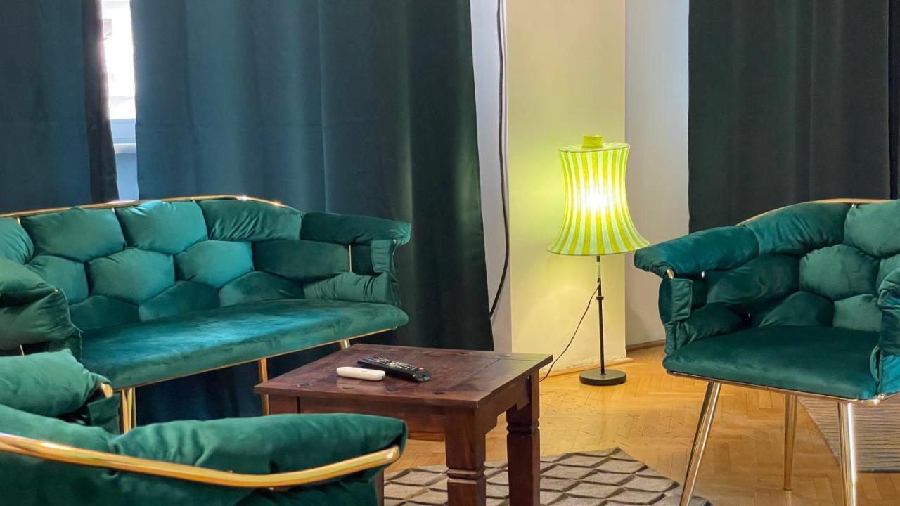 Terrace Balcony Downtown Delight Old Town Oasis City Center Universitate Square Old Town Βουκουρέστι Εξωτερικό φωτογραφία