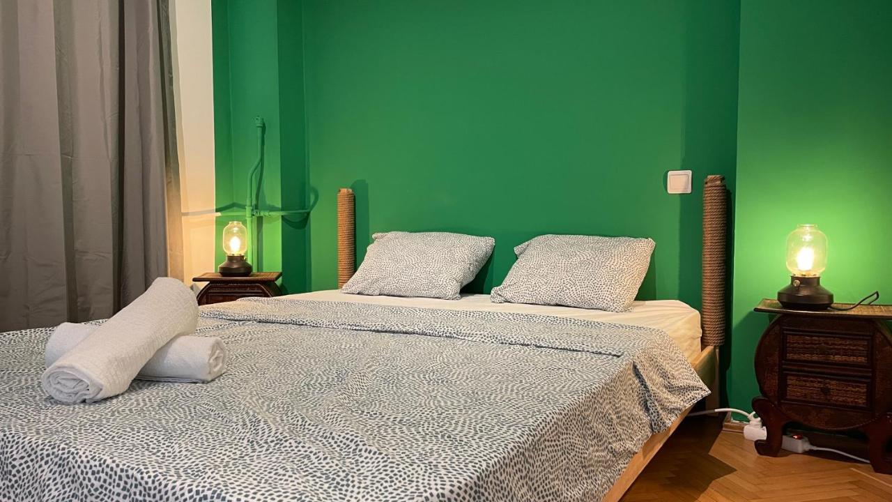 Terrace Balcony Downtown Delight Old Town Oasis City Center Universitate Square Old Town Βουκουρέστι Εξωτερικό φωτογραφία