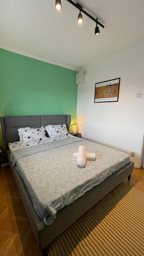 Terrace Balcony Downtown Delight Old Town Oasis City Center Universitate Square Old Town Βουκουρέστι Εξωτερικό φωτογραφία